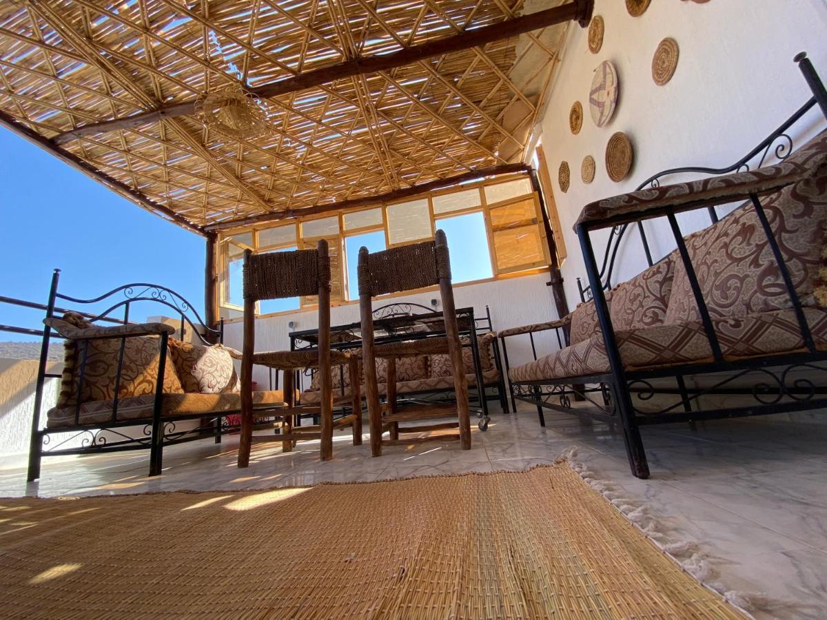 Red Carpet Surf Camp Sea, Mountain & Garden Escape Hotel Tamraght ภายนอก รูปภาพ
